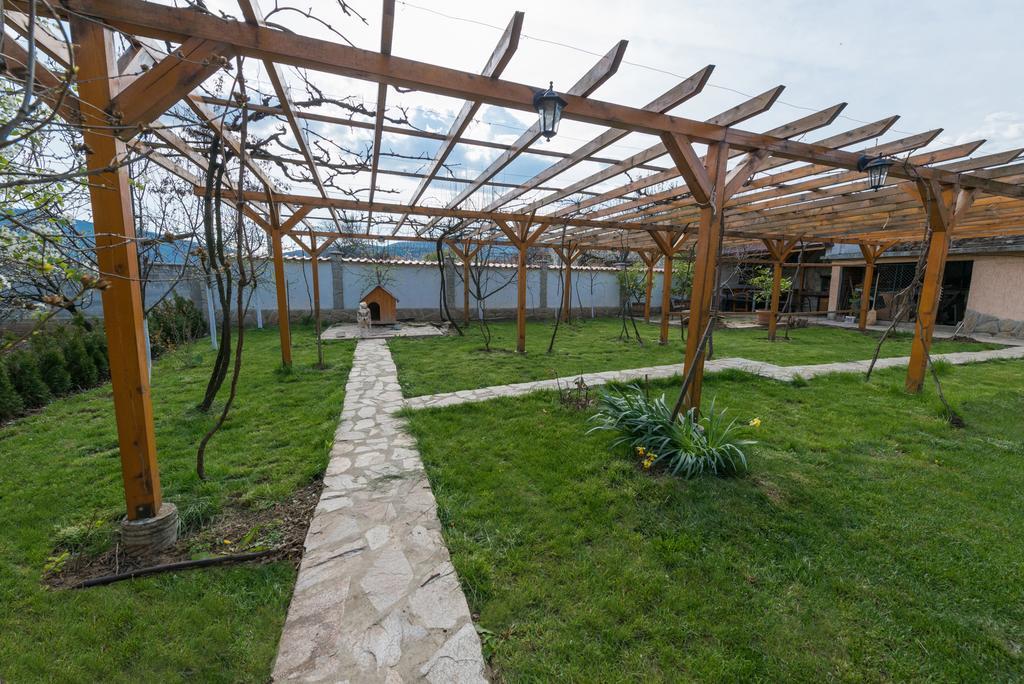 Marinovata Kashta Guest House Veliki Preslav Exterior photo