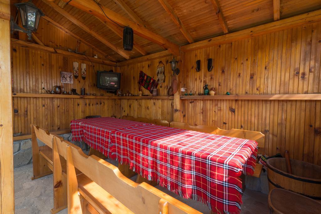 Marinovata Kashta Guest House Veliki Preslav Exterior photo