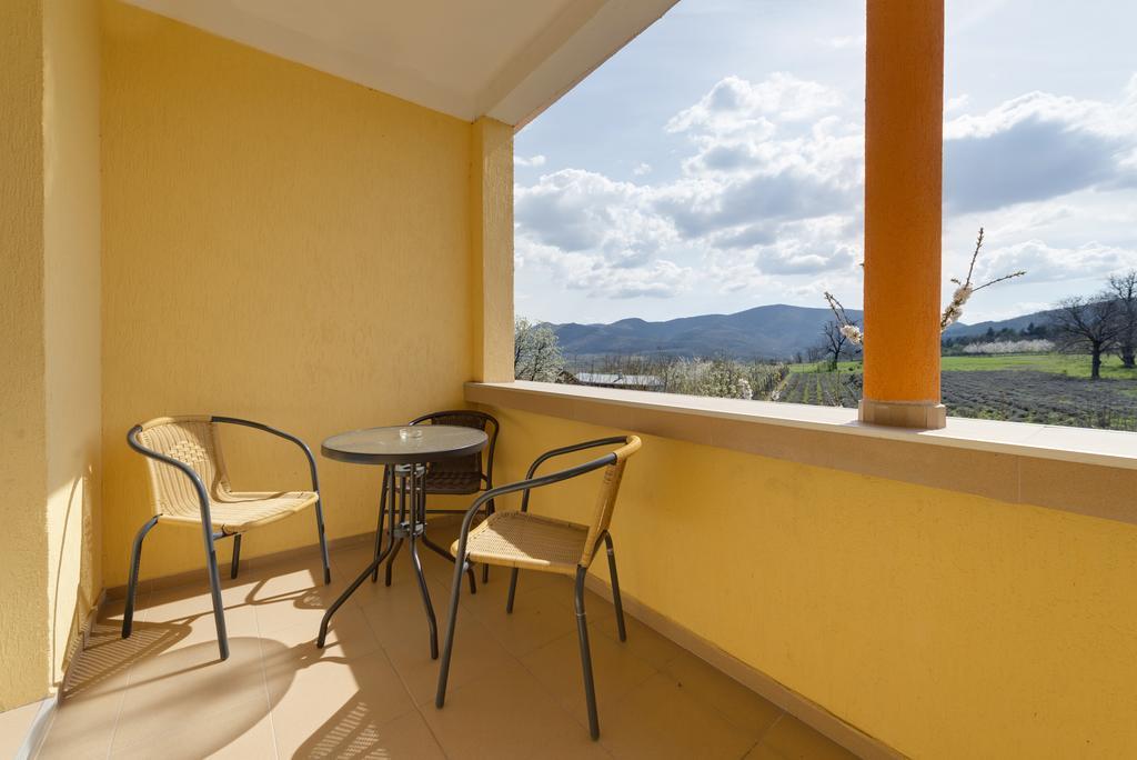 Marinovata Kashta Guest House Veliki Preslav Exterior photo